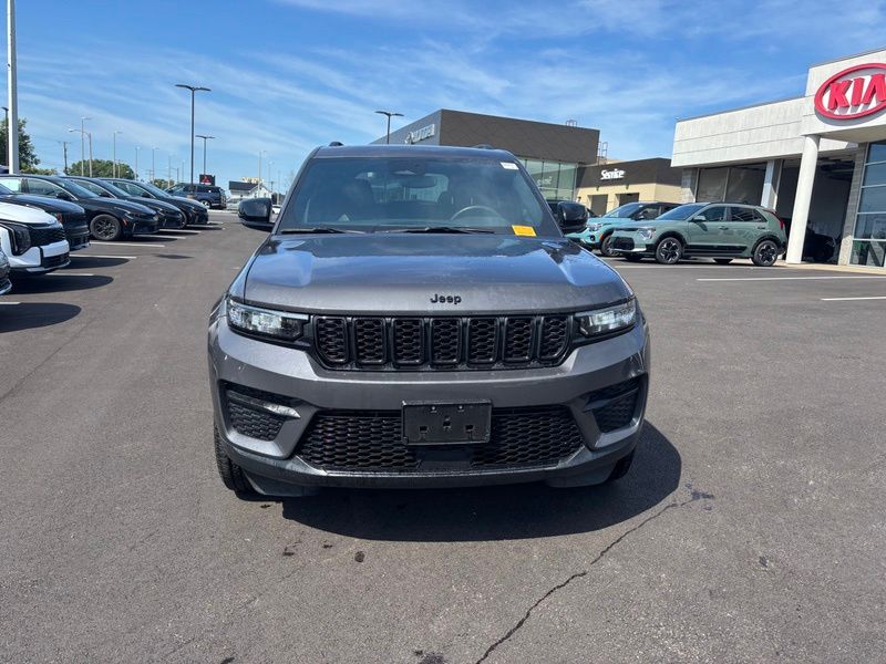 Used 2023 Jeep Grand Cherokee SUV