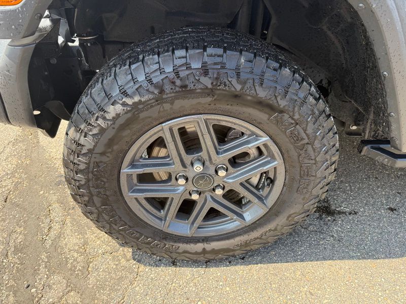 Used 2025 Jeep Wrangler SUV