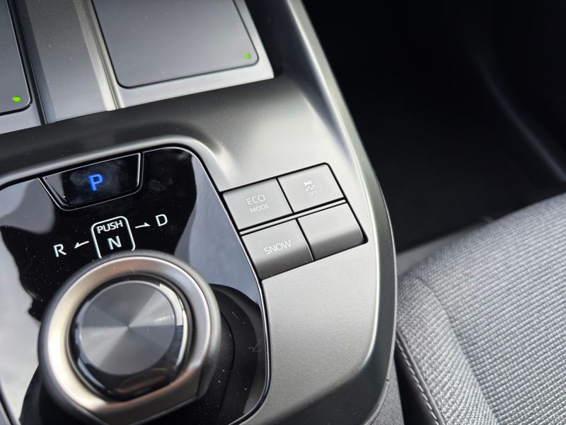 2026 Toyota bZ XLE - Photo 23