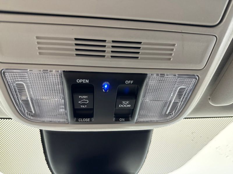 Used 2025 Honda Odyssey Van