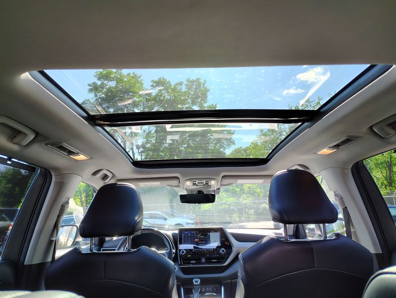 Used 2022 Toyota Highlander SUV