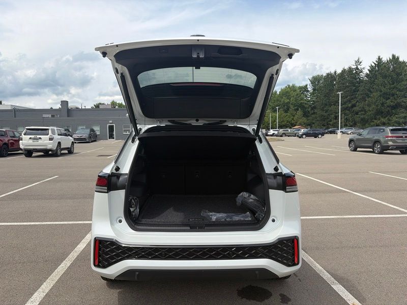 New 2026 Volkswagen Tiguan SUV