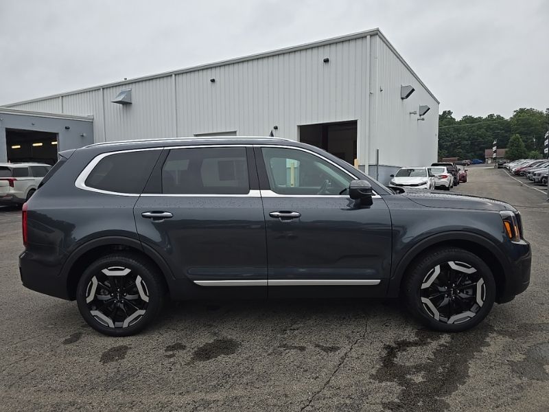 Used 2024 Kia Telluride SUV