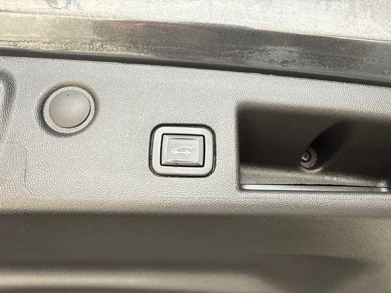 Used 2023 Chevrolet Equinox SUV