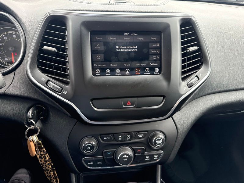 Used 2019 Jeep Cherokee SUV