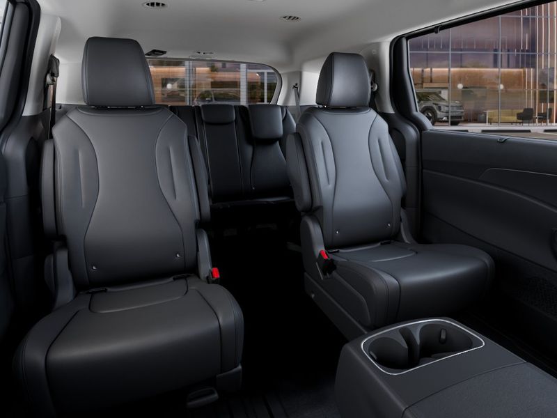 New 2027 Kia Carnival MPV Hybrid Van