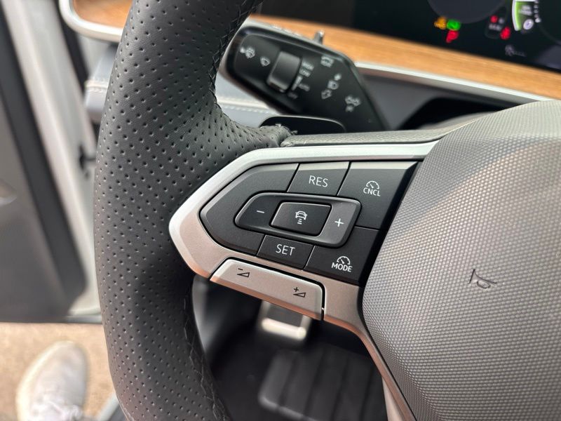 New 2026 Volkswagen Tiguan SUV
