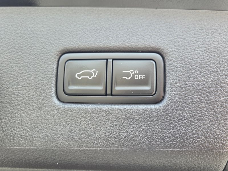New 2026 Kia Carnival Hybrid Van