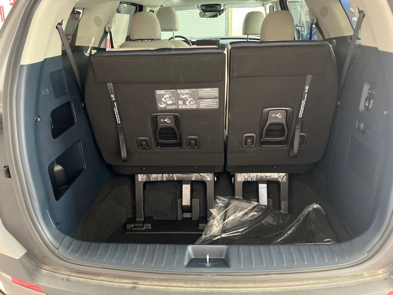 New 2026 Kia Carnival MPV Van