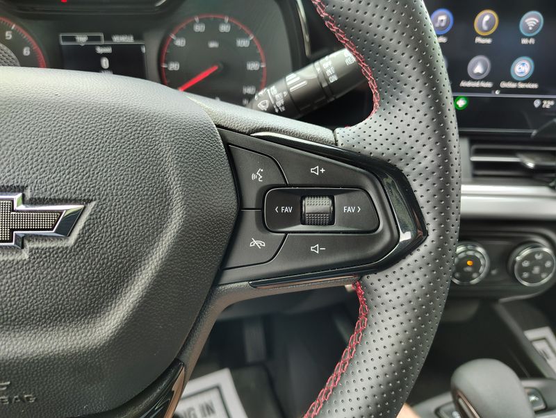 Used 2024 Chevrolet Trax SUV