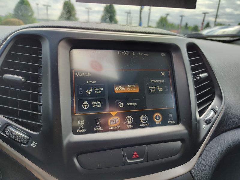 Used 2016 Jeep Cherokee SUV