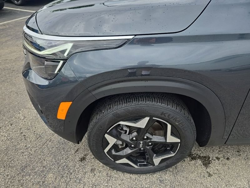 Used 2024 Kia Seltos SUV