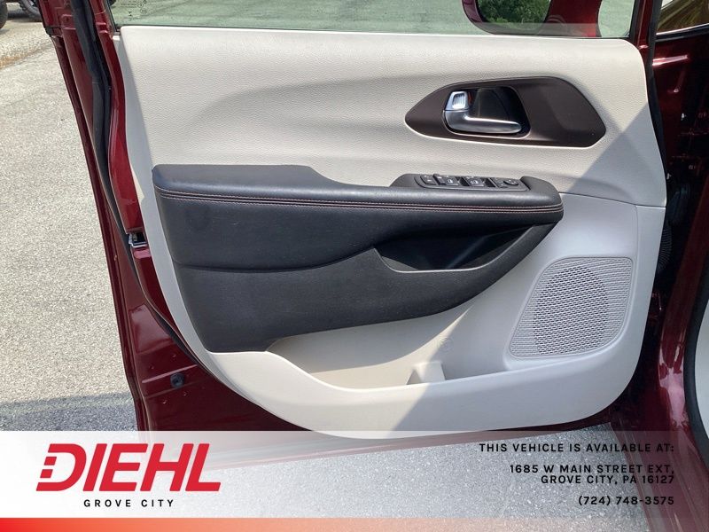 Used 2019 Chrysler Pacifica Van