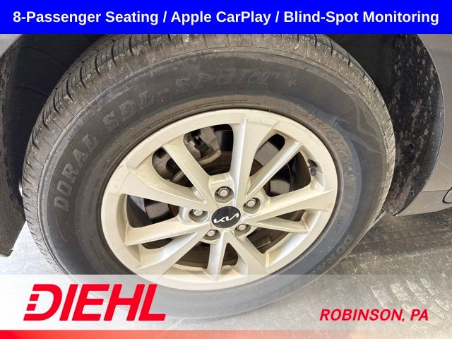 Used 2024 Kia Carnival Van