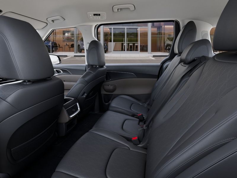 New 2027 Kia Carnival MPV Van