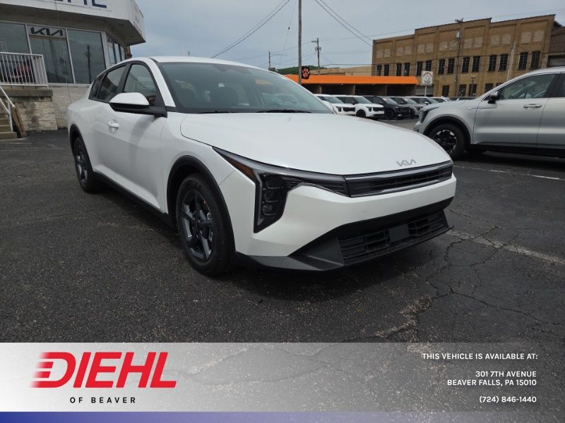 2026 Kia K4 LXS AT's photo