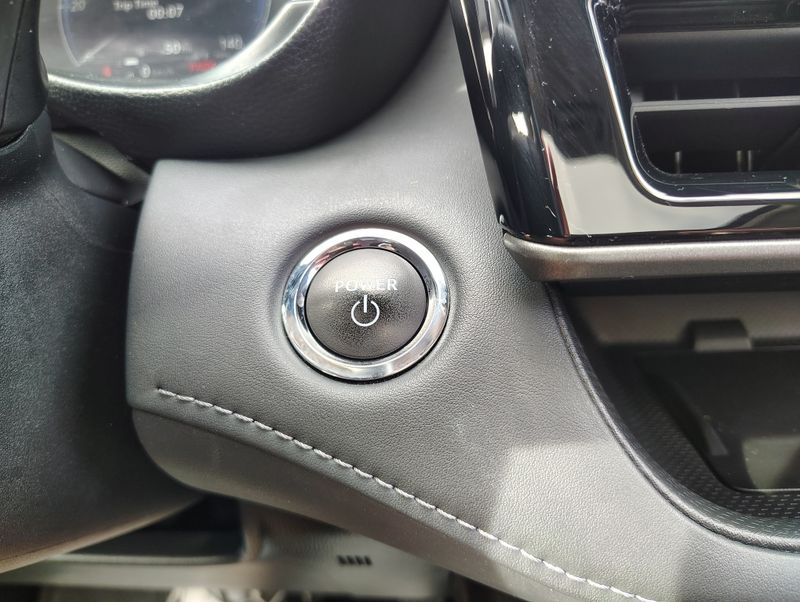 Used 2023 Toyota Highlander Hybrid SUV