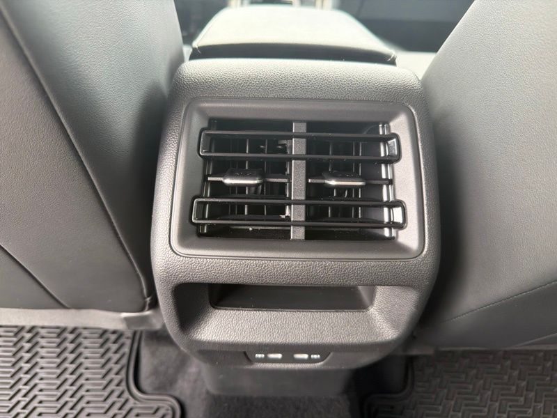 Used 2025 Volkswagen Tiguan SUV