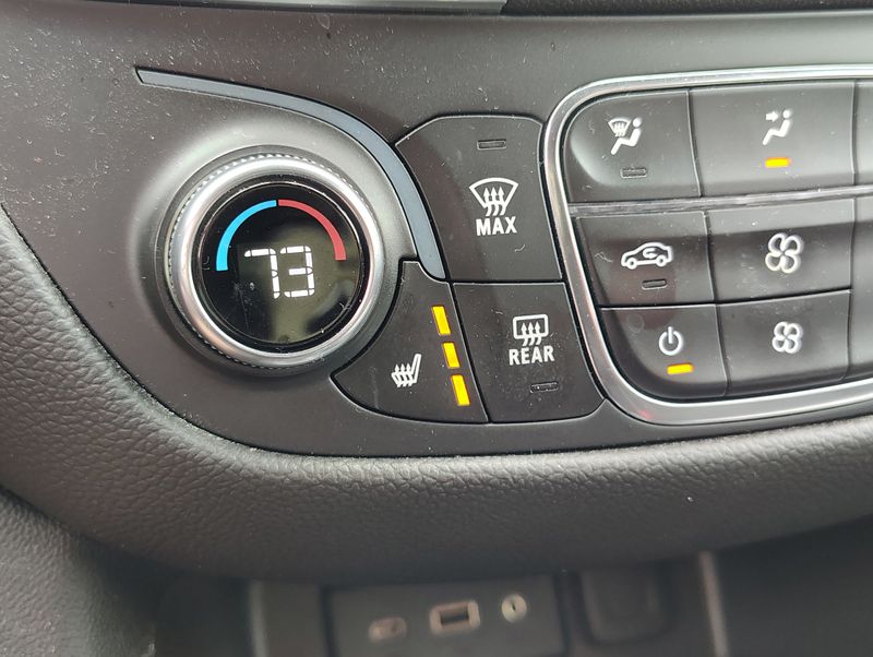 Used 2022 Chevrolet Equinox SUV