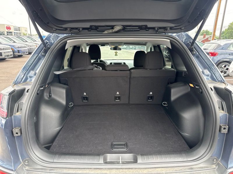 Used 2019 Jeep Cherokee SUV