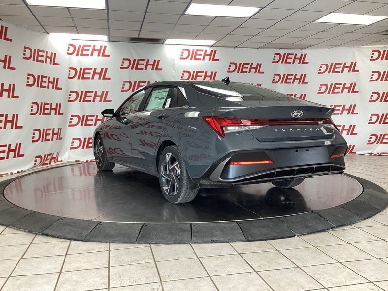 New 2026 Hyundai Elantra Sedan