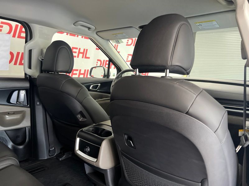 New 2027 Kia Carnival MPV Van