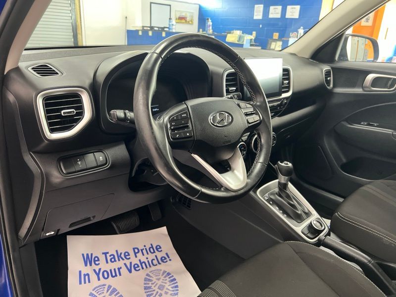 Used 2023 Hyundai Venue SUV