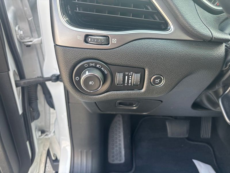 Used 2021 Jeep Cherokee SUV