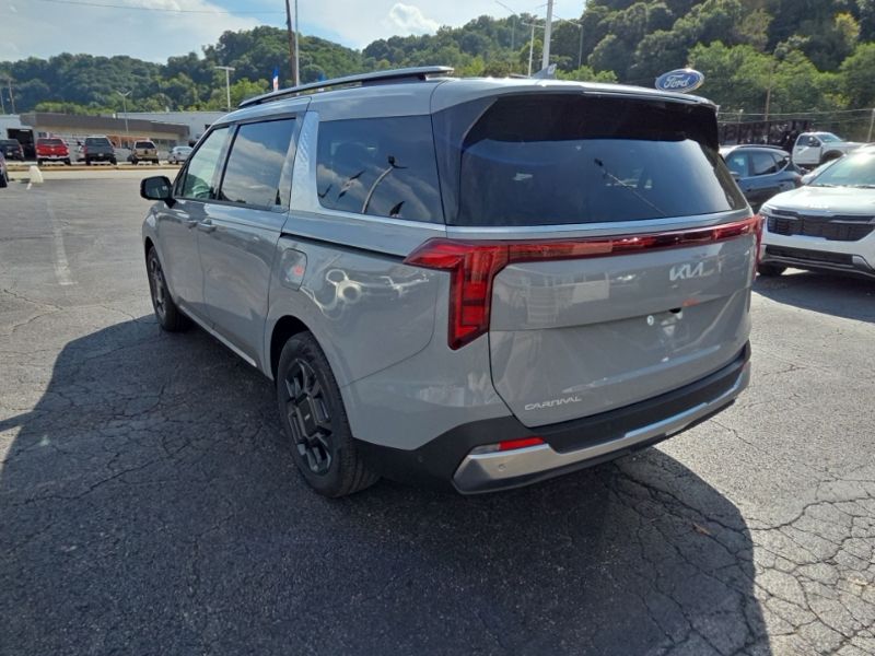 New 2027 Kia Carnival MPV Hybrid Van