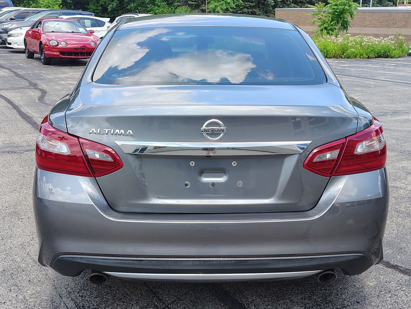 Used 2018 Nissan Altima Sedan