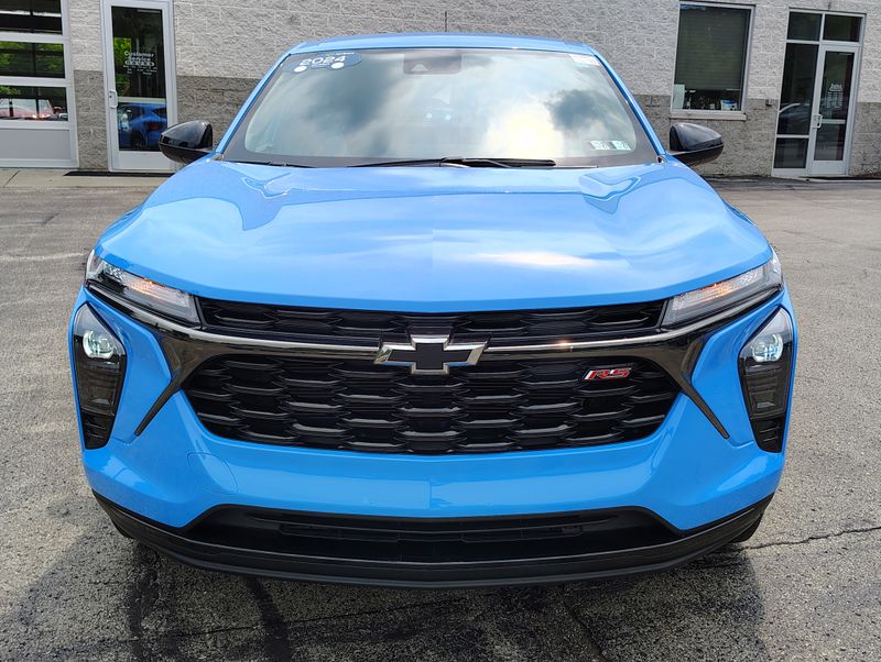 Used 2024 Chevrolet Trax SUV