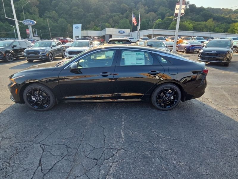 New 2026 Kia K5 Sedan