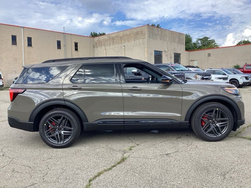 New 2027 Ford Explorer SUV
