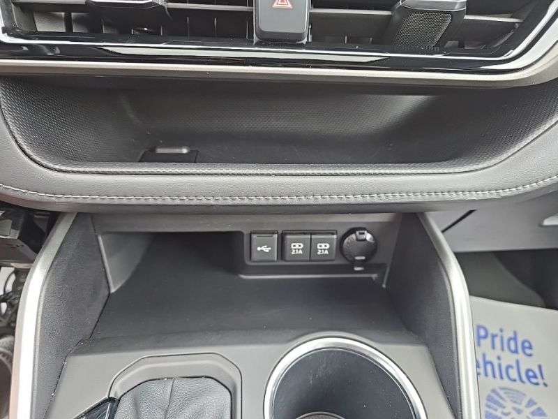 Used 2021 Toyota Highlander SUV