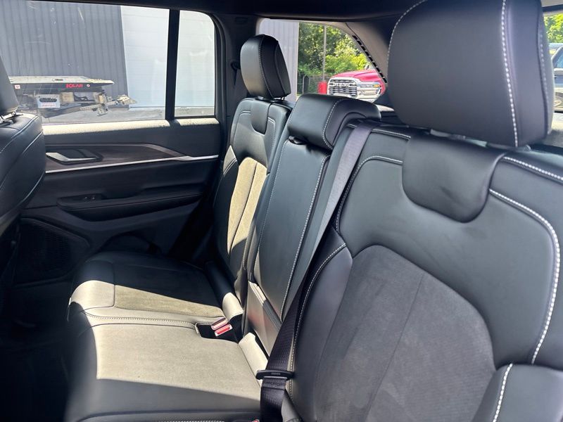 Used 2026 Jeep Grand Cherokee SUV