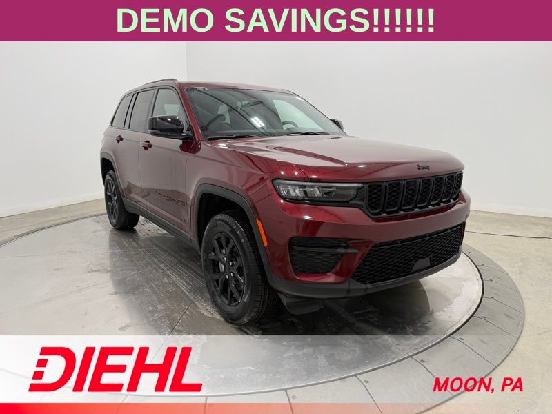 Velvet Red Pearlcoat 2025 Jeep Grand Cherokee SUV / Crossover Four-Wheel Drive 8-Speed Automatic