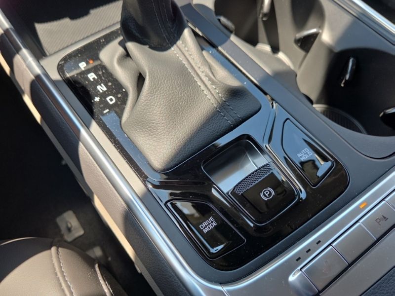New 2026 Kia Carnival MPV Van