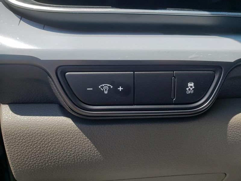 New 2026 Kia Carnival MPV Van