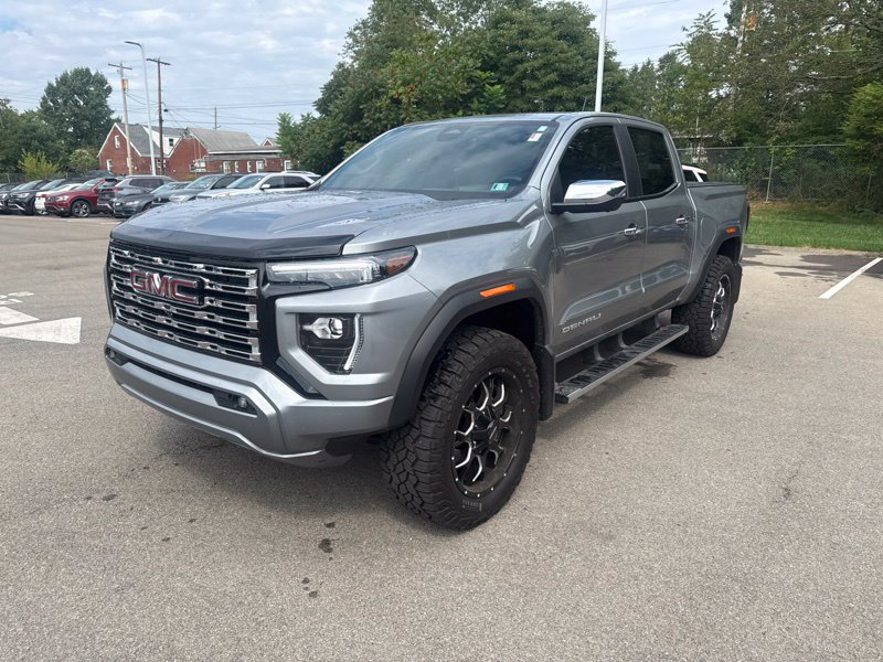 Used 2024 GMC Canyon Truck