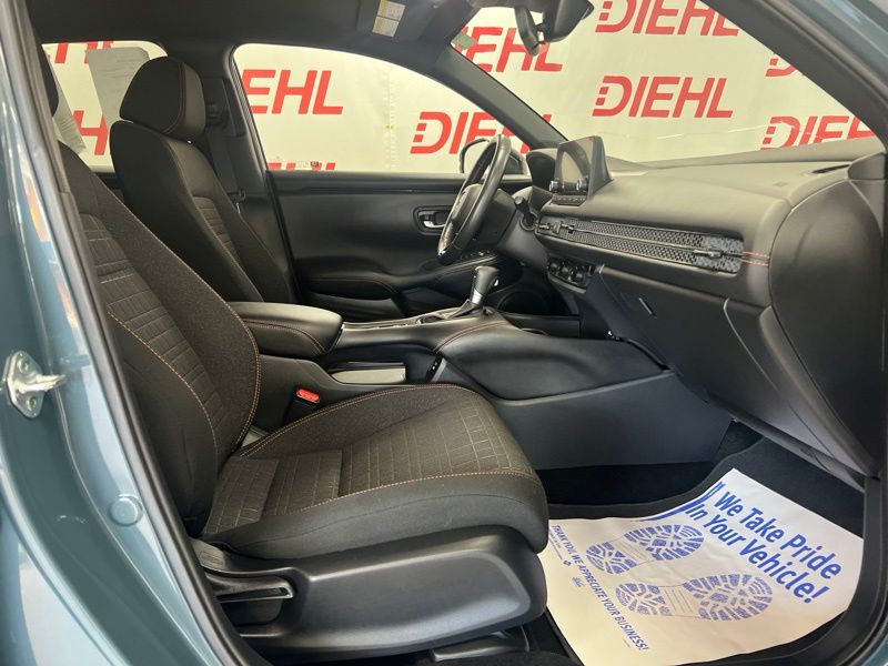 Used 2025 Honda HR-V SUV