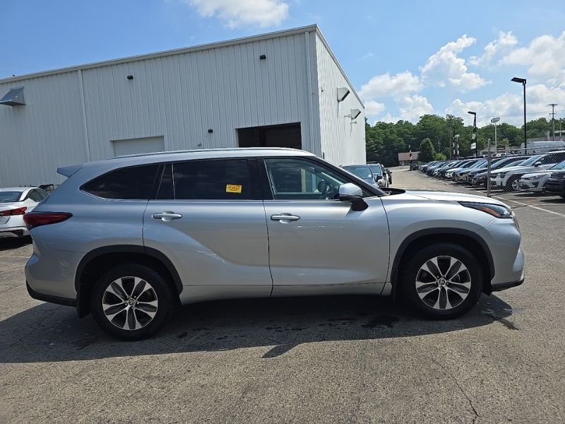 Used 2022 Toyota Highlander SUV