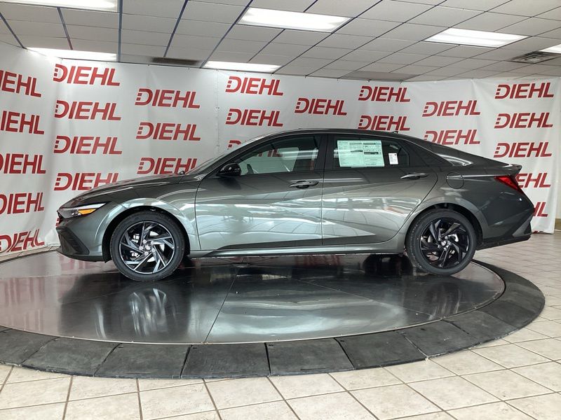 New 2026 Hyundai Elantra Sedan