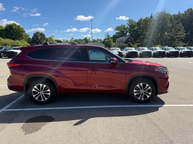 Used 2022 Toyota Highlander SUV