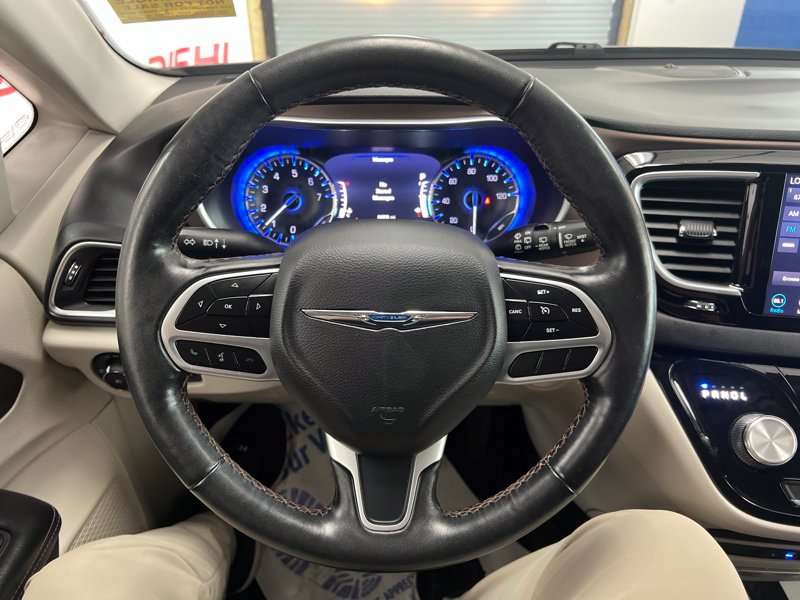 Used 2019 Chrysler Pacifica Van