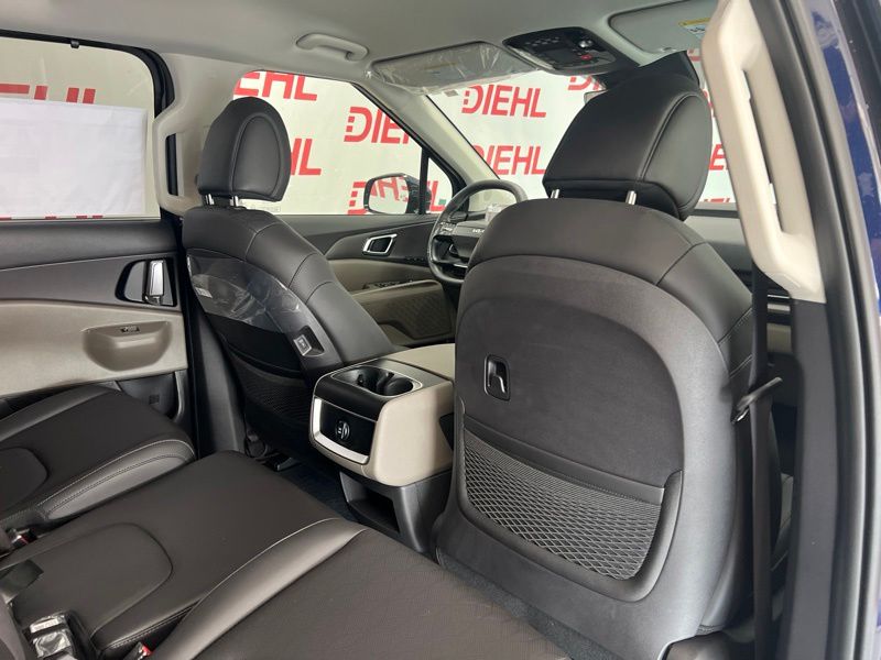 New 2027 Kia Carnival MPV Van