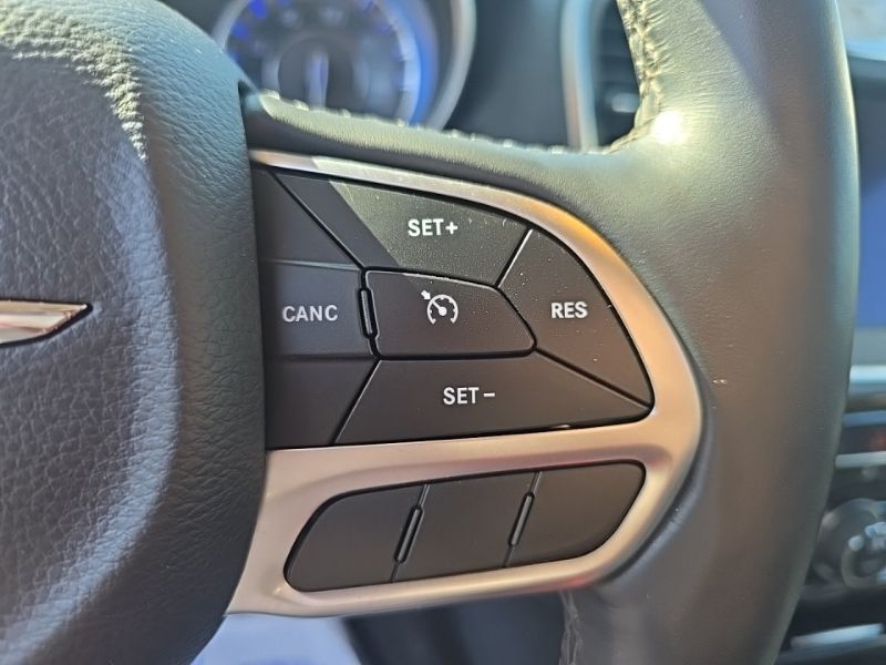 Used 2018 Chrysler 300 Sedan