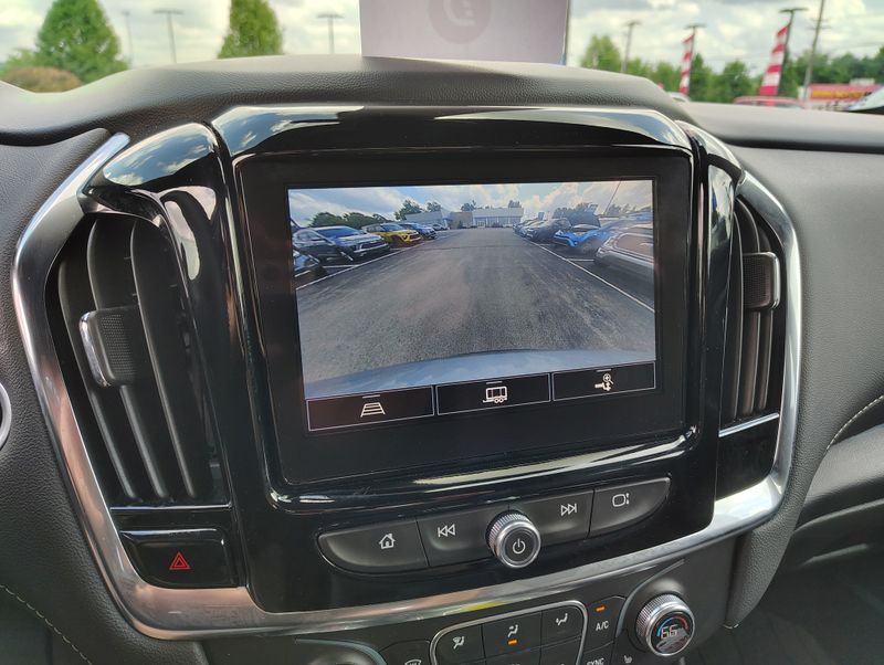 Used 2023 Chevrolet Traverse SUV