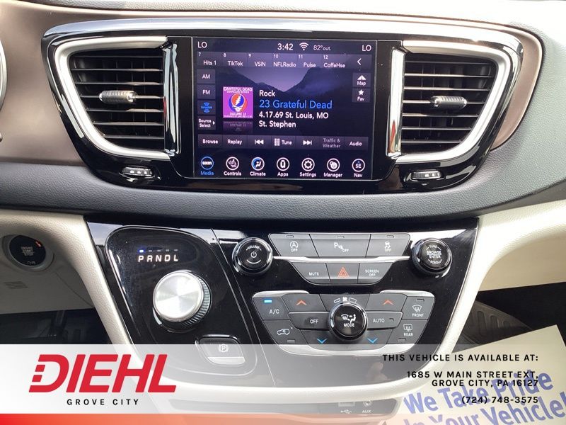 Used 2019 Chrysler Pacifica Van