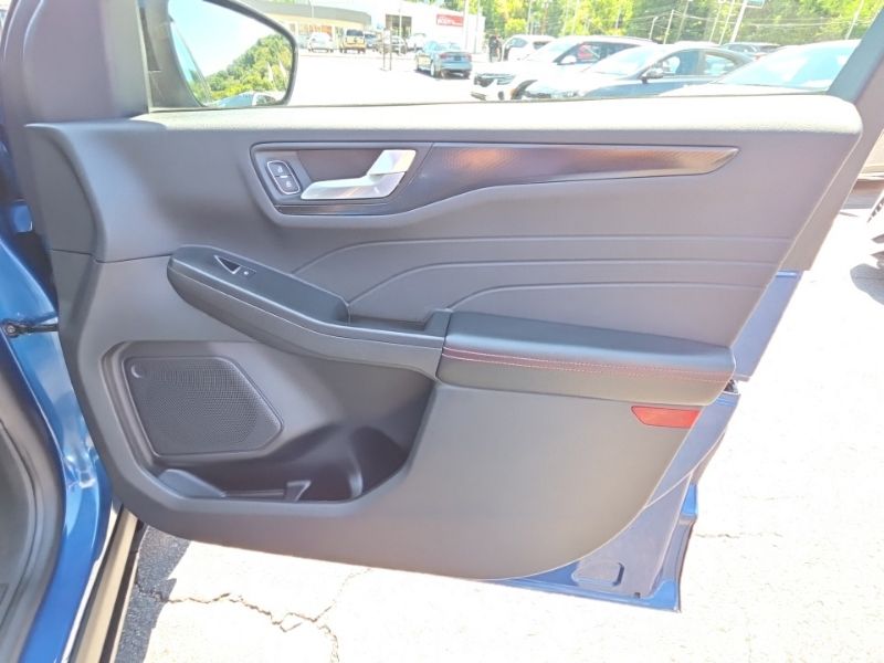 Used 2022 Ford Escape SUV