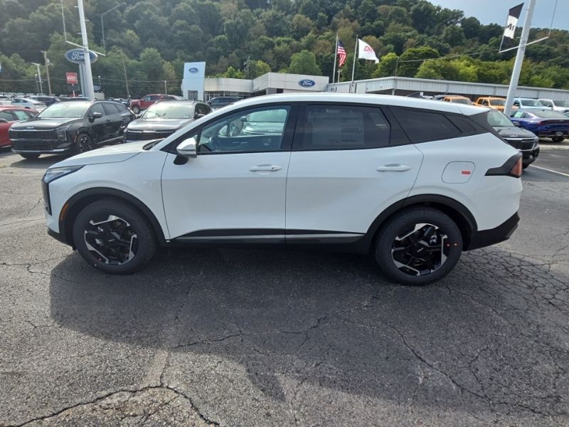New 2027 Kia Sportage Hybrid SUV